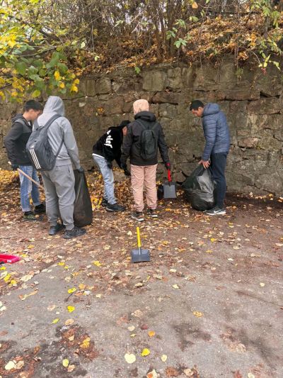 Наши гимназисти за пример в града за доброволчество  11